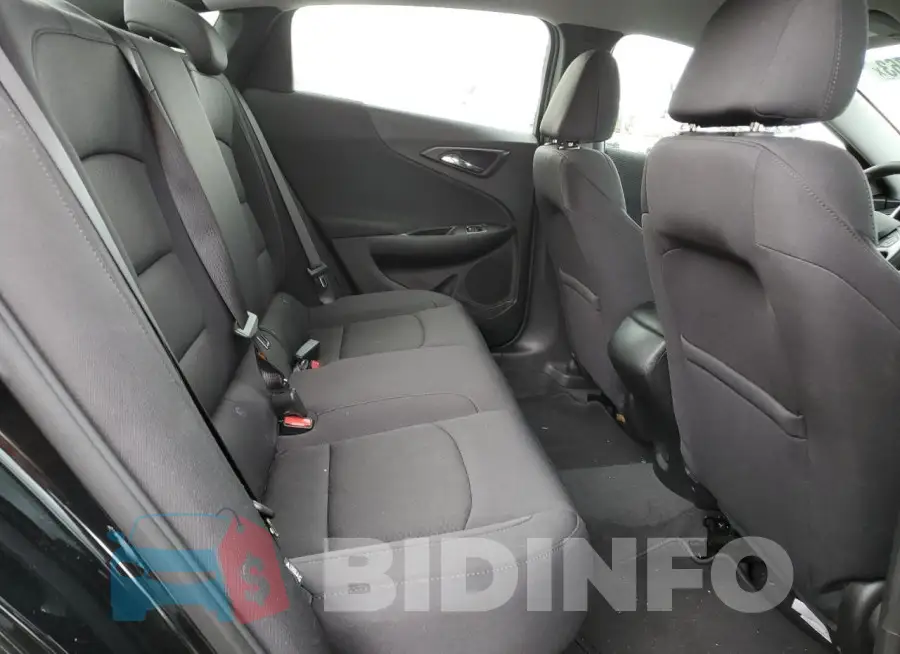 1G1ZB5ST7NF215894 Photo# 10