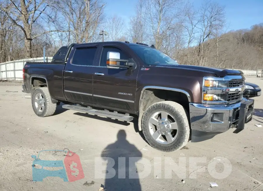 1GC1KWE84GF174239 Photo# 4