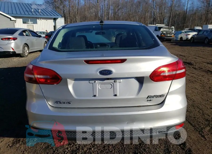 1FADP3F20FL329365 Photo# 6