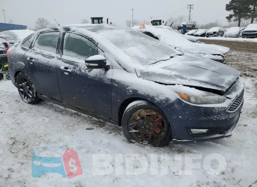 1FADP3F21GL378527 Photo# 4