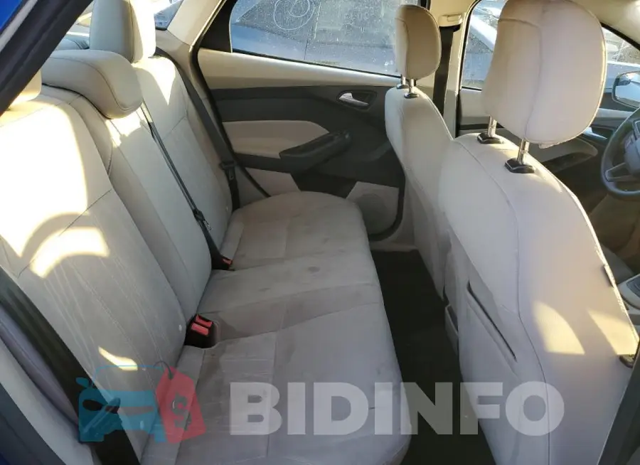 1FADP3F2XJL212840 Photo# 10