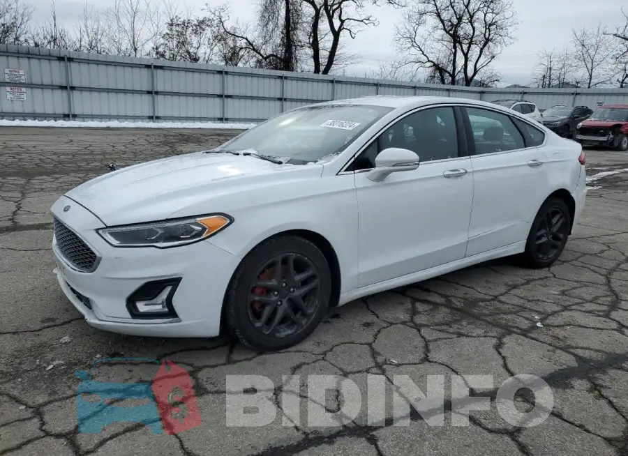 3FA6P0RU4KR120002 Photo# 1