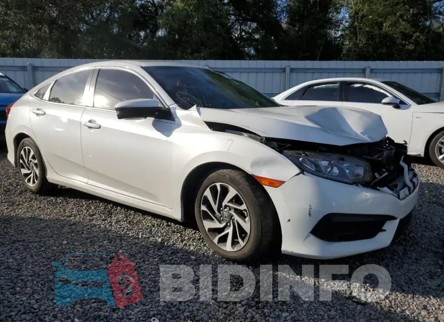19XFC2F77HE025255 Photo# 4