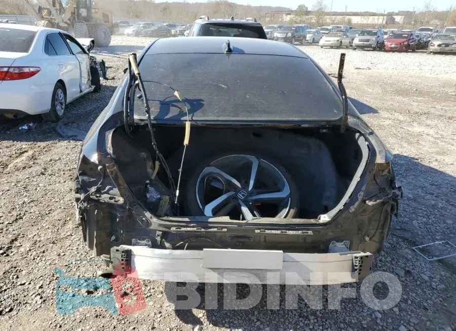 1HGCV2F38KA022547 Photo# 6