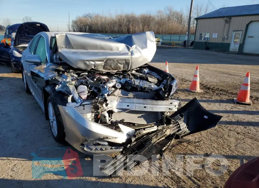 4T1R11AK2RU876645 Photo# 5