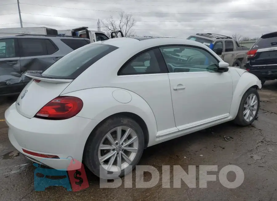 3VWJD7ATXKM718663 Photo# 3