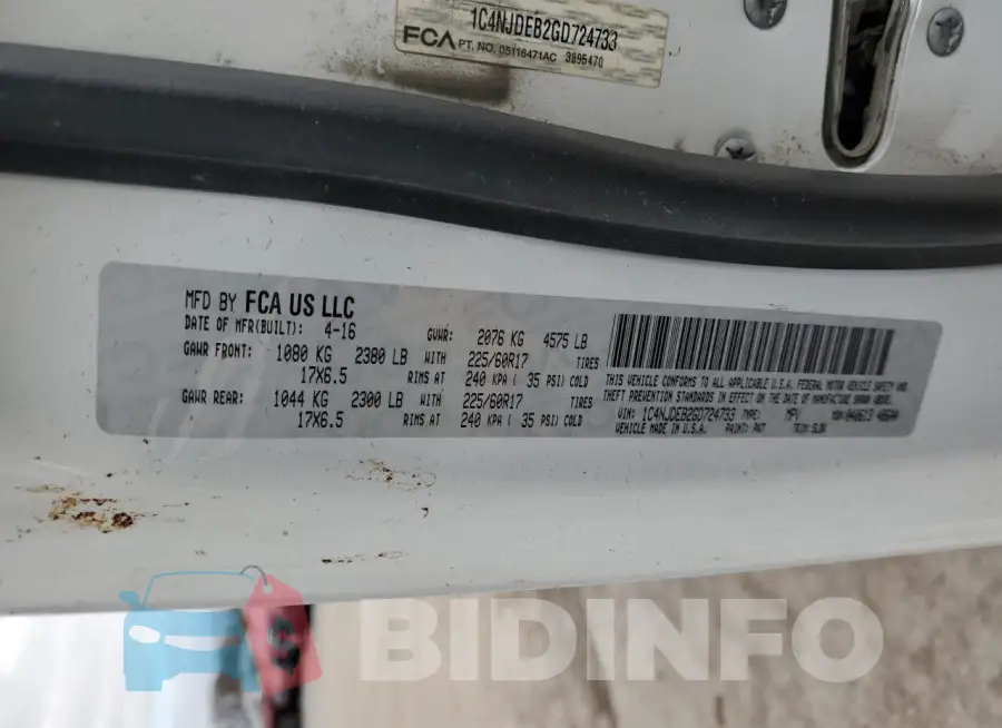 1C4NJDEB2GD724733 Photo# 12