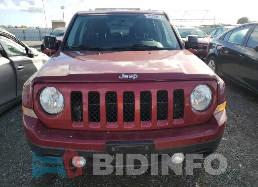 1C4NJPBB4HD101833 Photo# 5