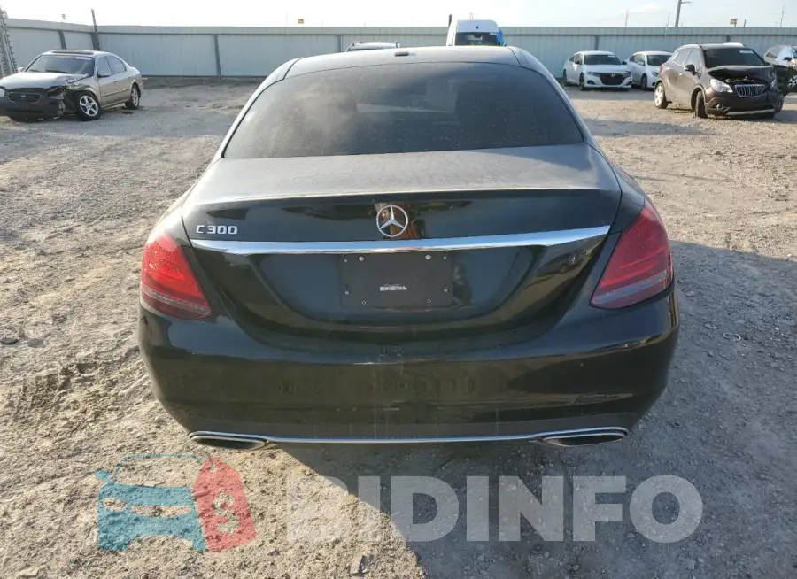 55SWF8DB8KU303257 Photo# 6