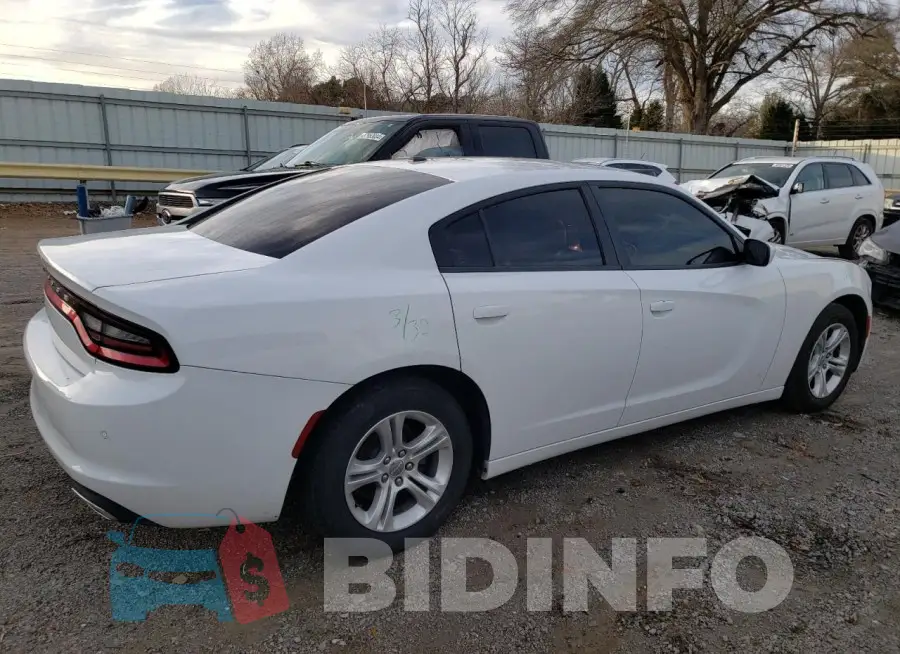 2C3CDXBG8KH752908 Photo# 3