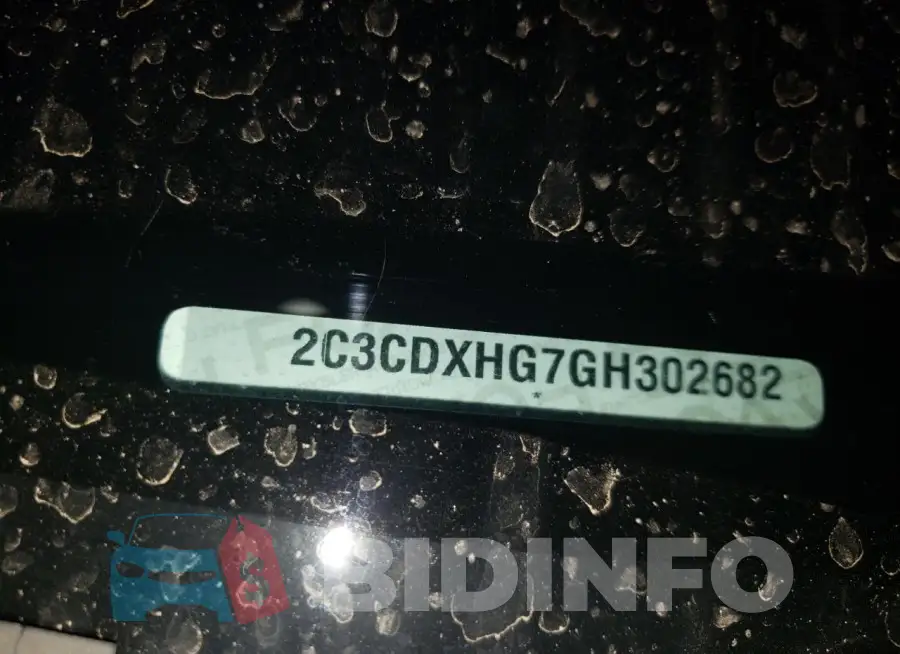 2C3CDXHG7GH302682 Photo# 12
