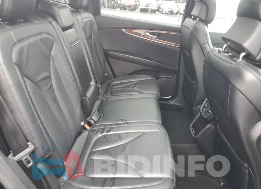 2LMPJ8LR5JBL23562 Photo# 10