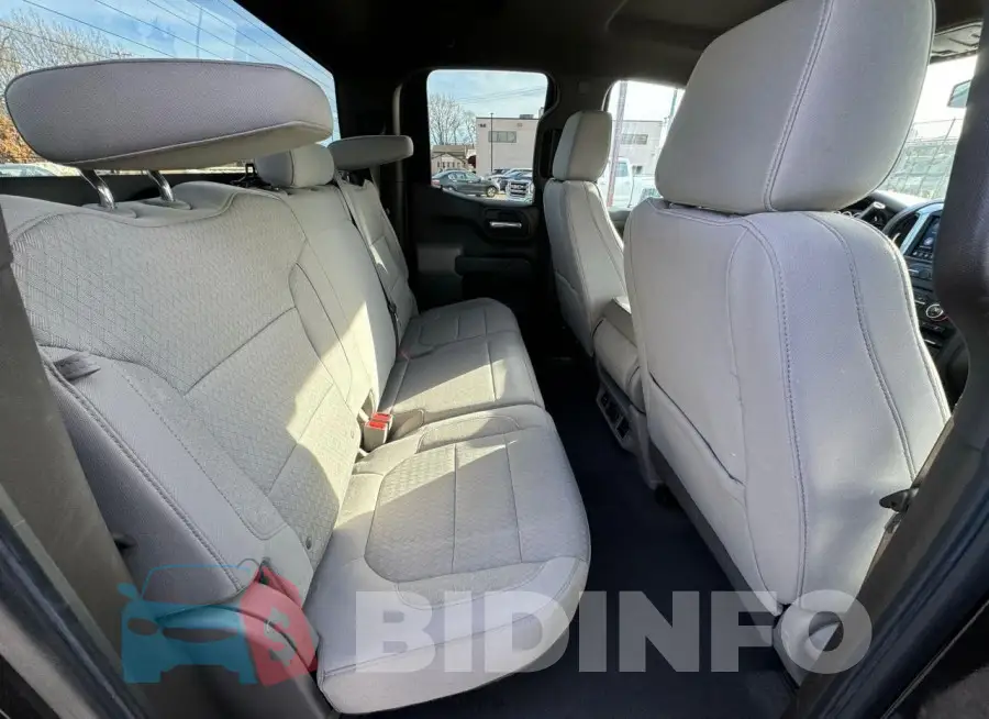 1GCRYDED7LZ129906 Photo# 6