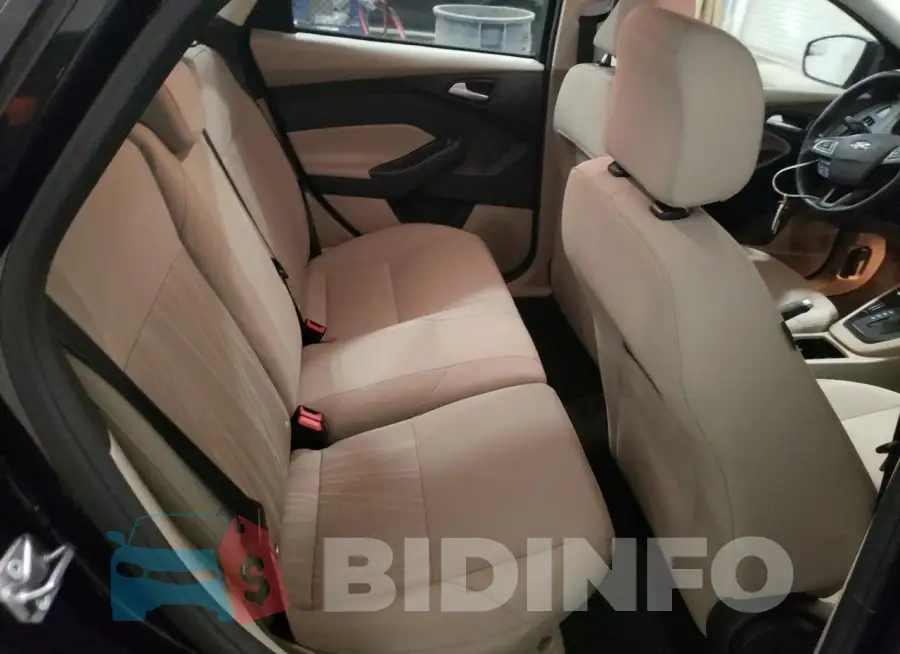 1FADP3K25FL246763 Photo# 10