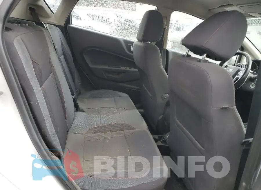3FADP4EJXFM122561 Photo# 10