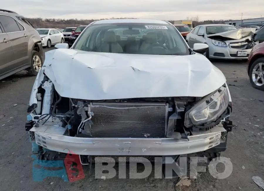 19XFC2F54HE010257 Photo# 5