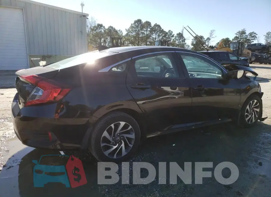 19XFC2F79JE201440 Photo# 3