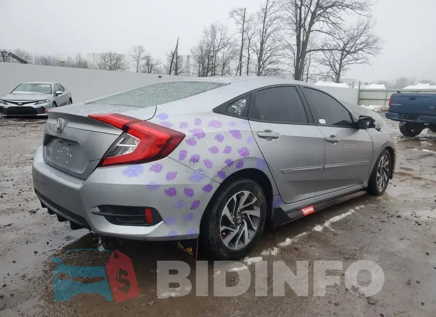 19XFC2F7XGE232138 Photo# 3