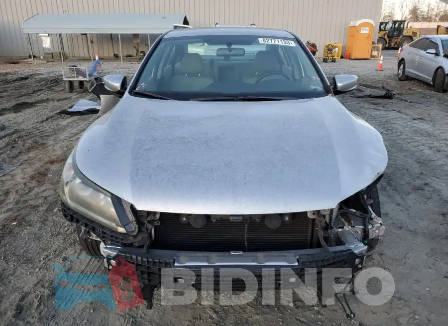 1HGCR2F32FA103487 Photo# 5