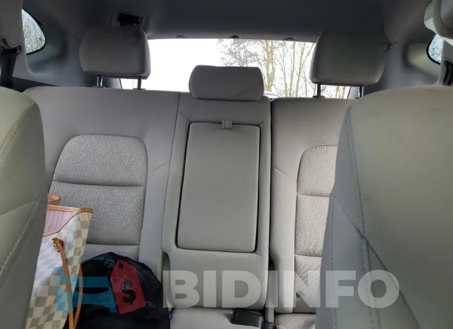 KM8J3CA42HU562898 Photo# 10