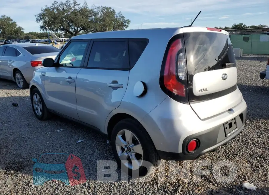 KNDJN2A26J7546537 Photo# 2
