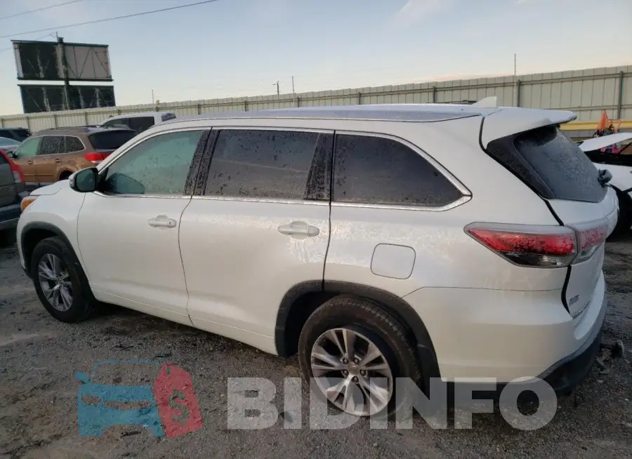 5TDJKRFH3FS085762 Photo# 2