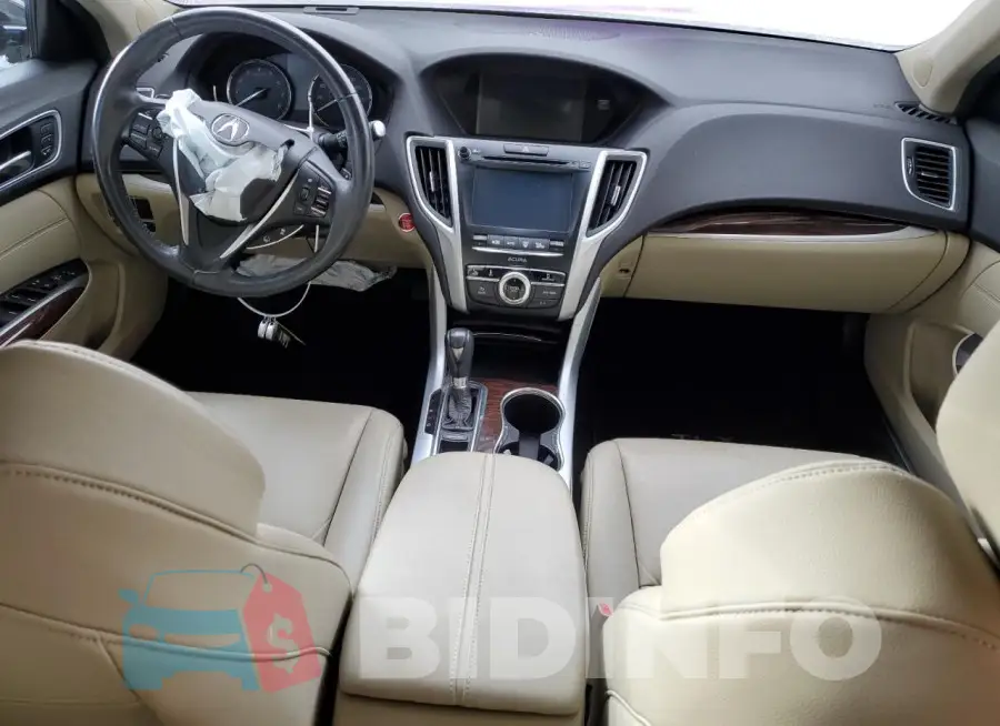 19UUB1F36JA010726 Photo# 8