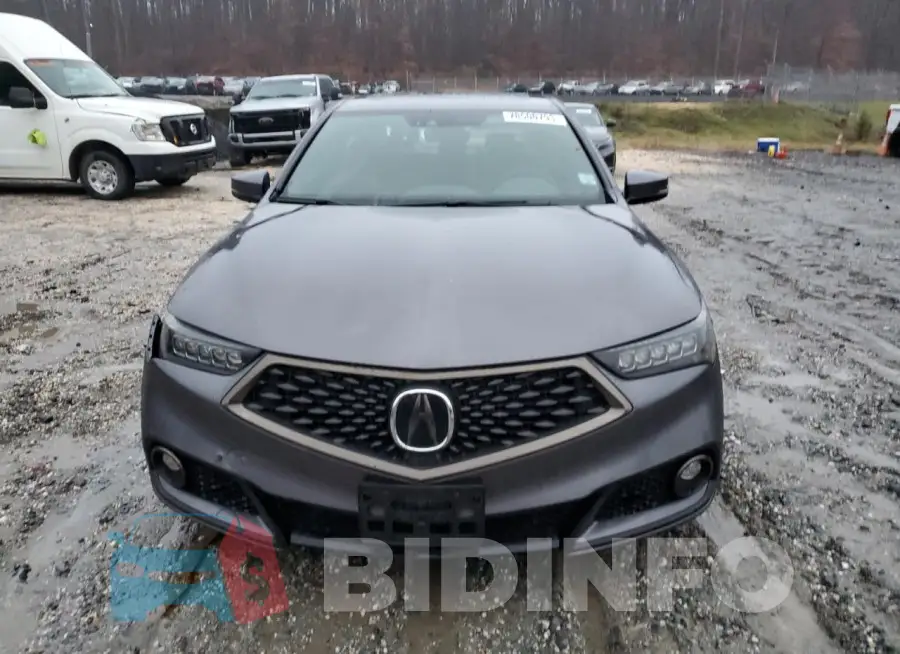 19UUB1F66KA004744 Photo# 5