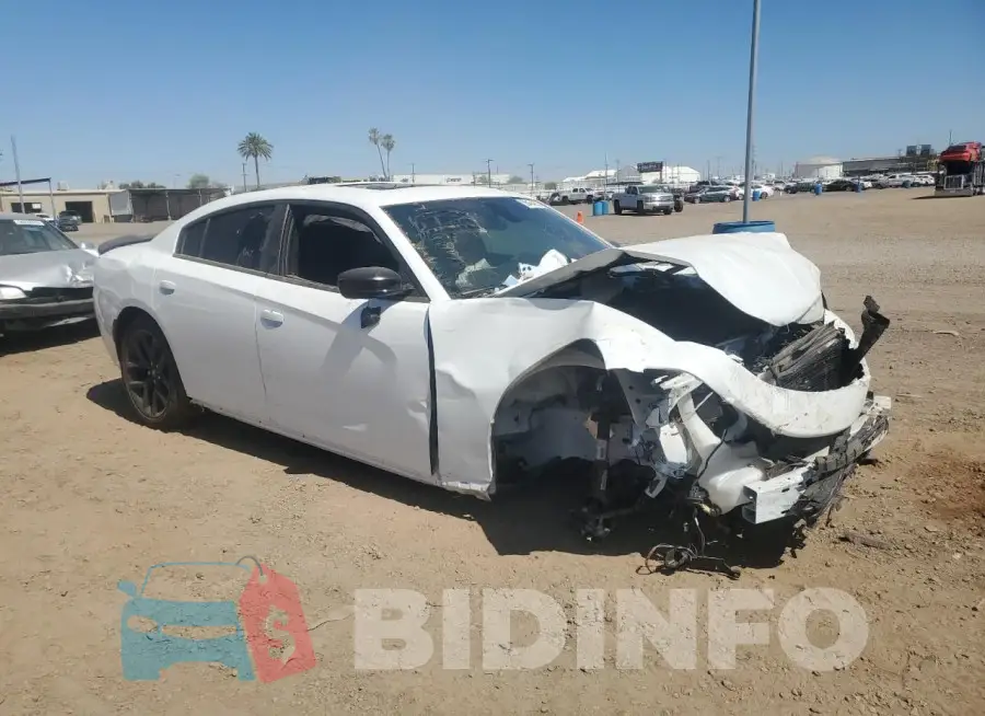 2C3CDXBG8PH504942 Photo# 4