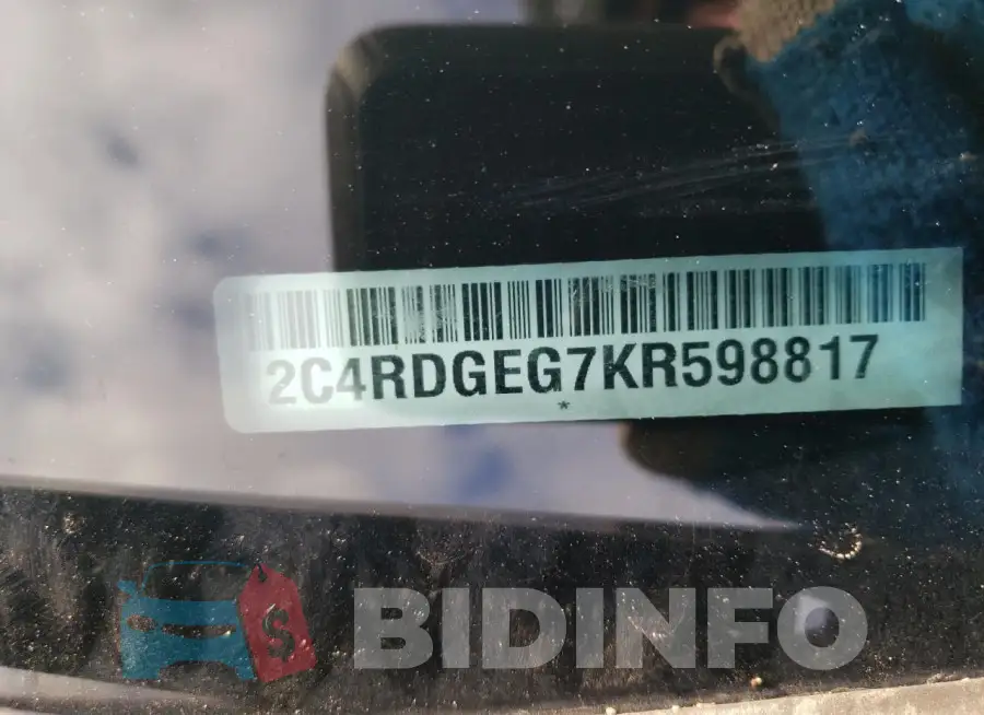 2C4RDGEG7KR598817 Photo# 13