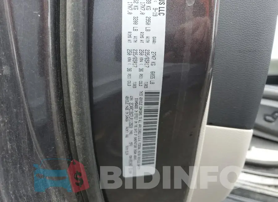 2C4RC1BG7LR112920 Photo# 13