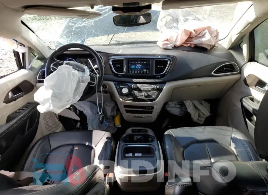 2C4RC1DG0LR148221 Photo# 8