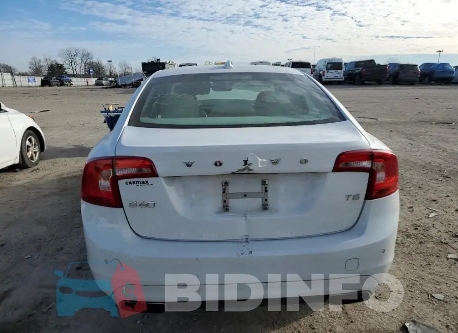 YV126MFK3G1399248 Photo# 6
