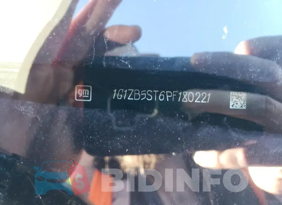 1G1ZB5ST6PF180221 Photo# 12