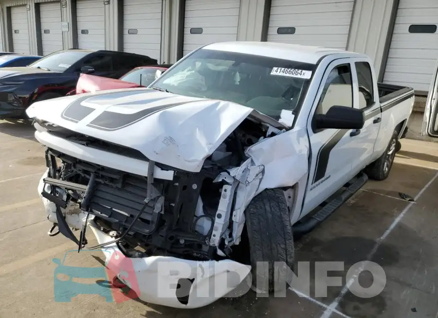 1GCVKPEC6HZ216227 Photo# 1