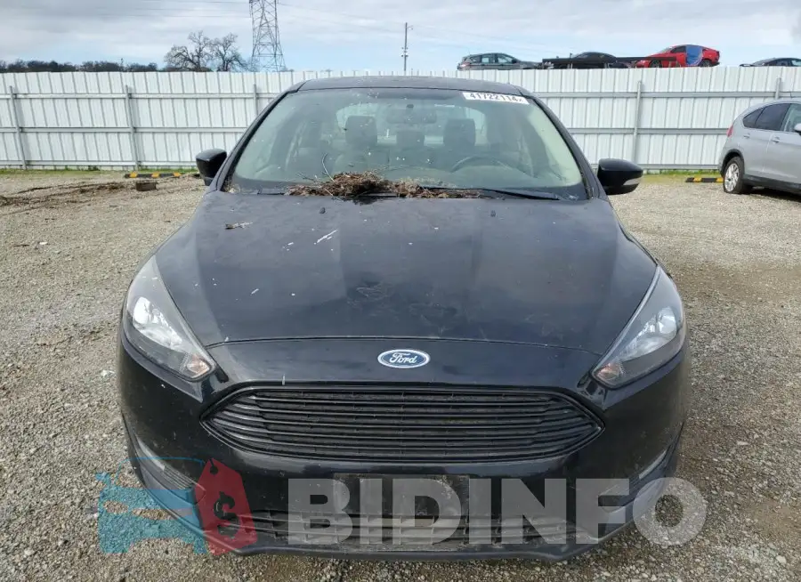 1FADP3FE2JL230940 Photo# 5