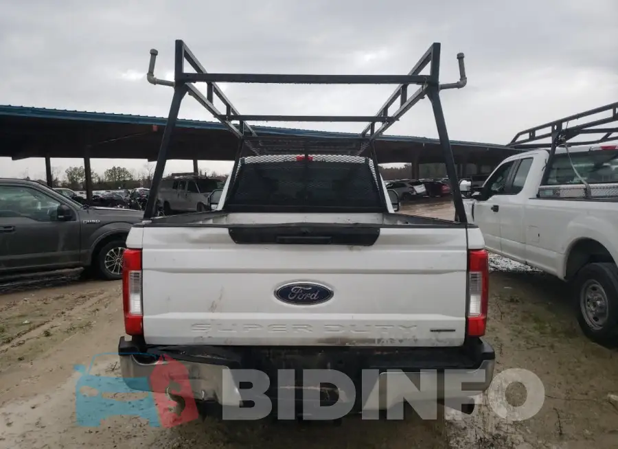1FT7X2A62HEF35421 Photo# 6