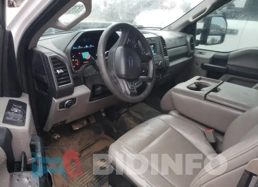 1FT7X2A62HEF35421 Photo# 8