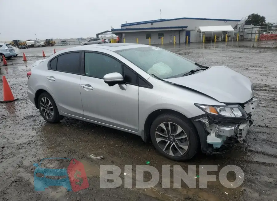 19XFB2F81FE225010 Photo# 4