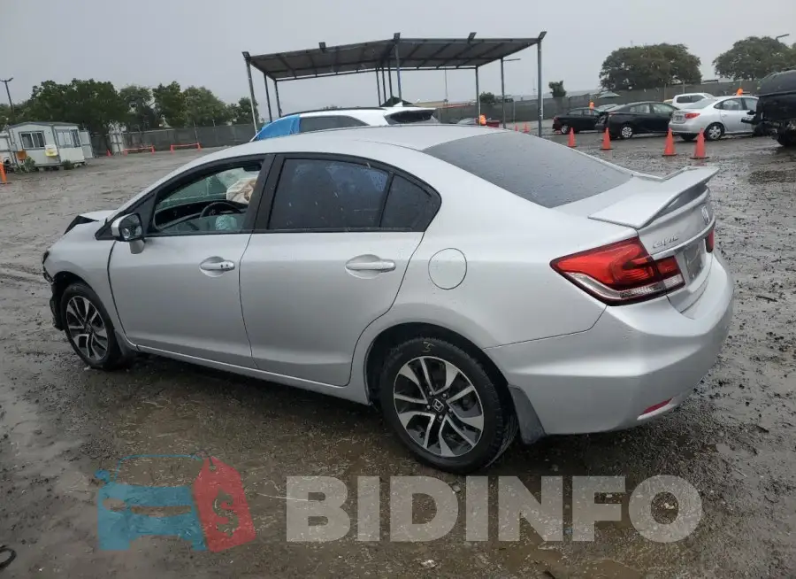 19XFB2F81FE225010 Photo# 2