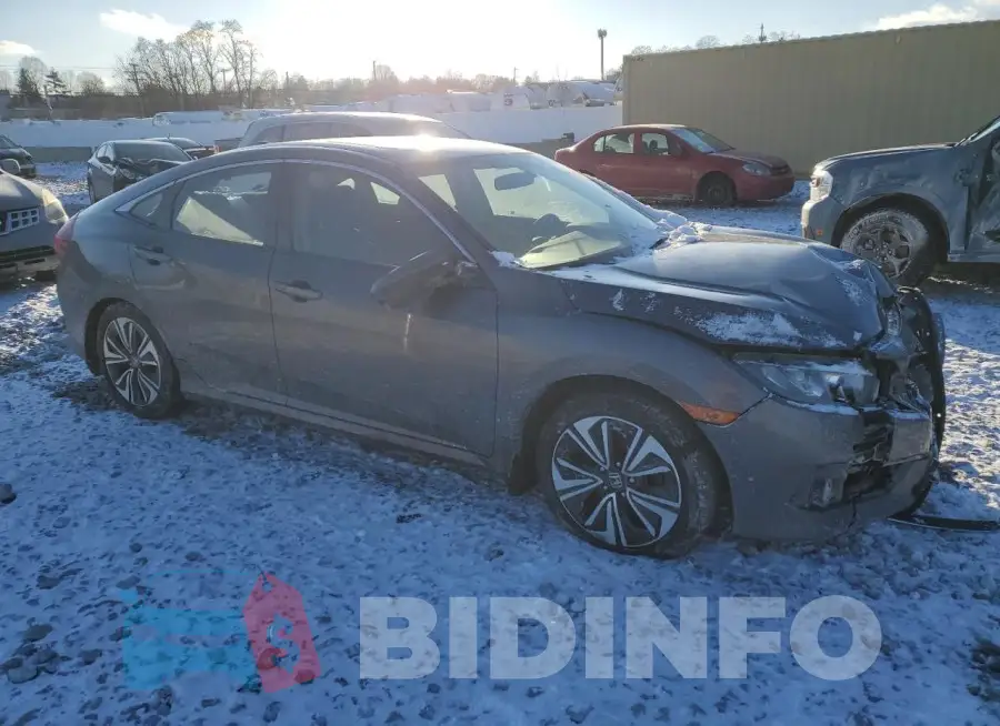 19XFC1F32HE002554 Photo# 4