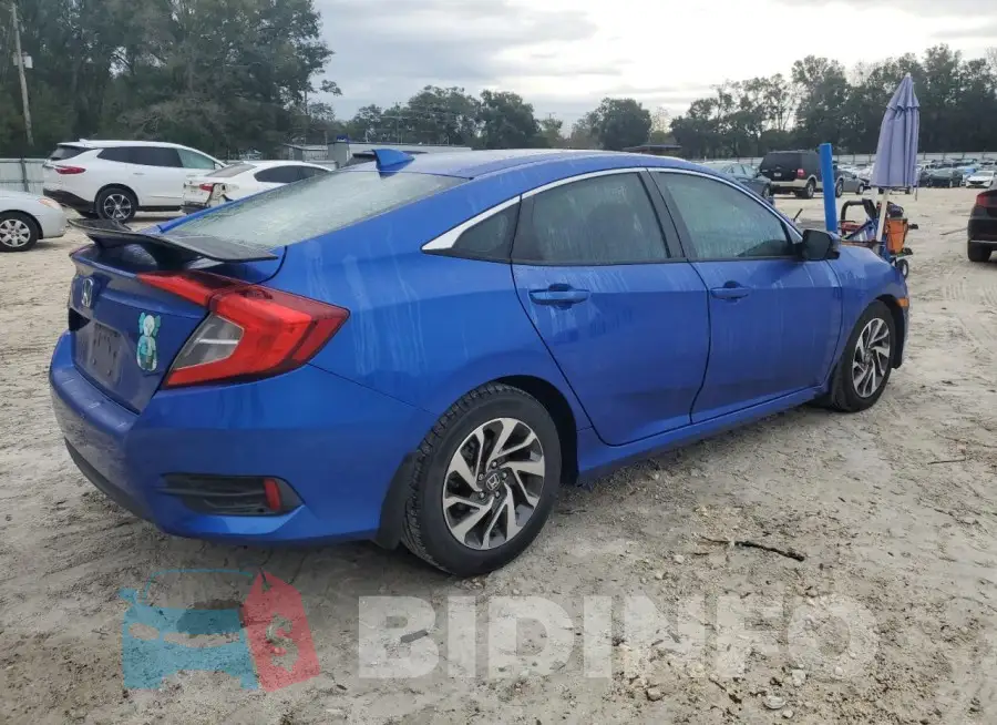 19XFC2F70HE012296 Photo# 3