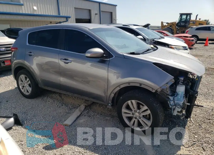 KNDPMCACXH7067883 Photo# 4
