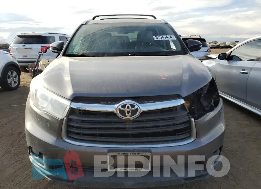 5TDJKRFH3GS504758 Photo# 5