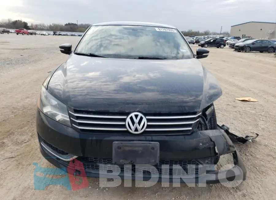 1VWBS7A30FC023559 Photo# 5
