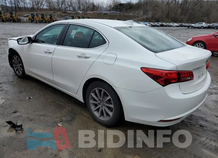 19UUB1F53JA001256 Photo# 2