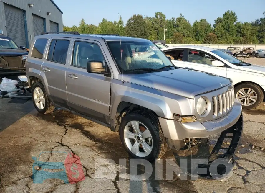 1C4NJPFA1HD115433 Photo# 4