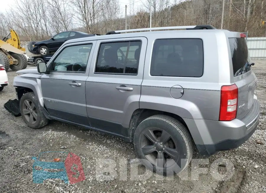 1C4NJRFB5GD567078 Photo# 2