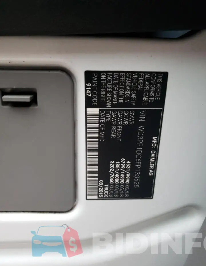 WD3PF1DC6FP133525 Photo# 13
