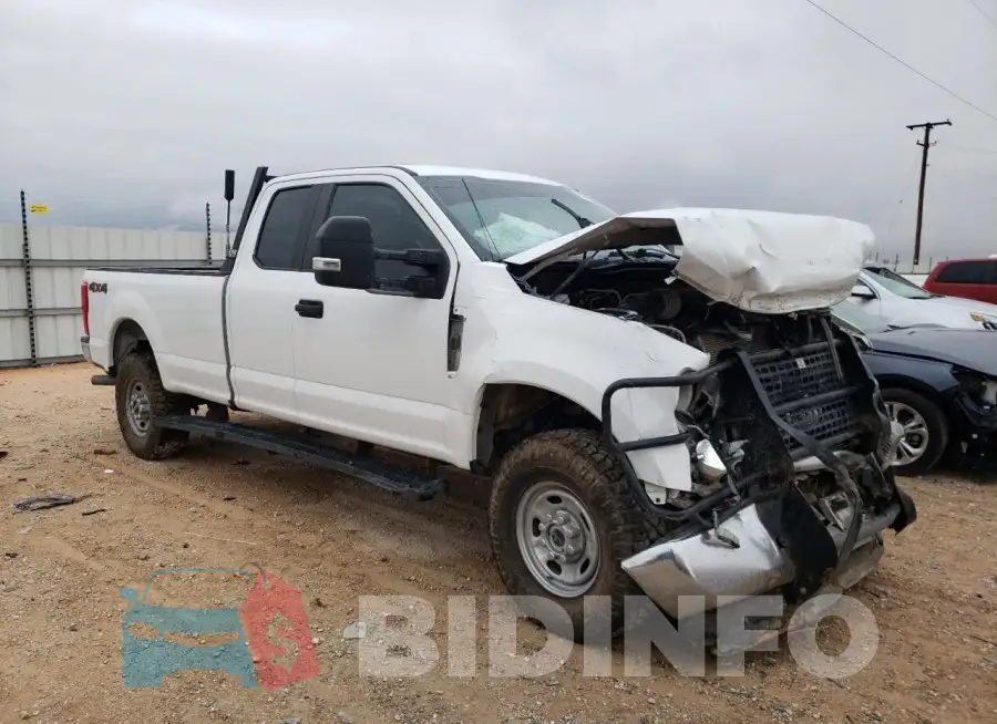 1FT7X2B67KEG78175 Photo# 4